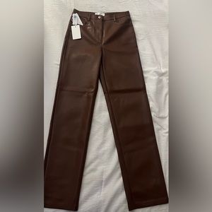 Aritzia Melina Pant — Size 6, never worn with tags still on.